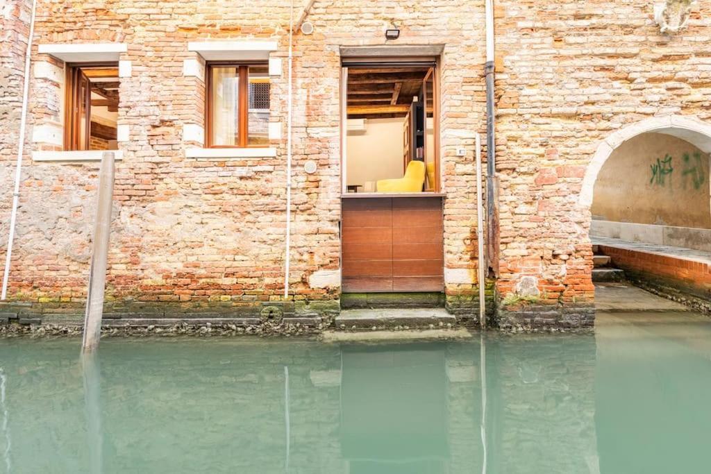Dream'S Door With Canal View In البندقية المظهر الخارجي الصورة